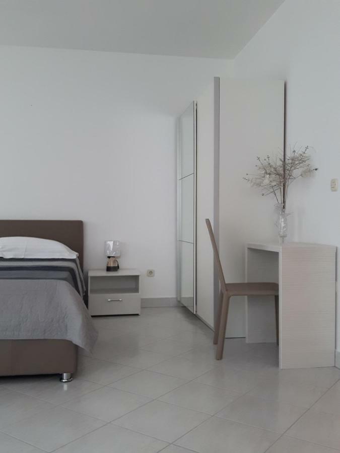 Apartments Nika Trogir Zewnętrze zdjęcie