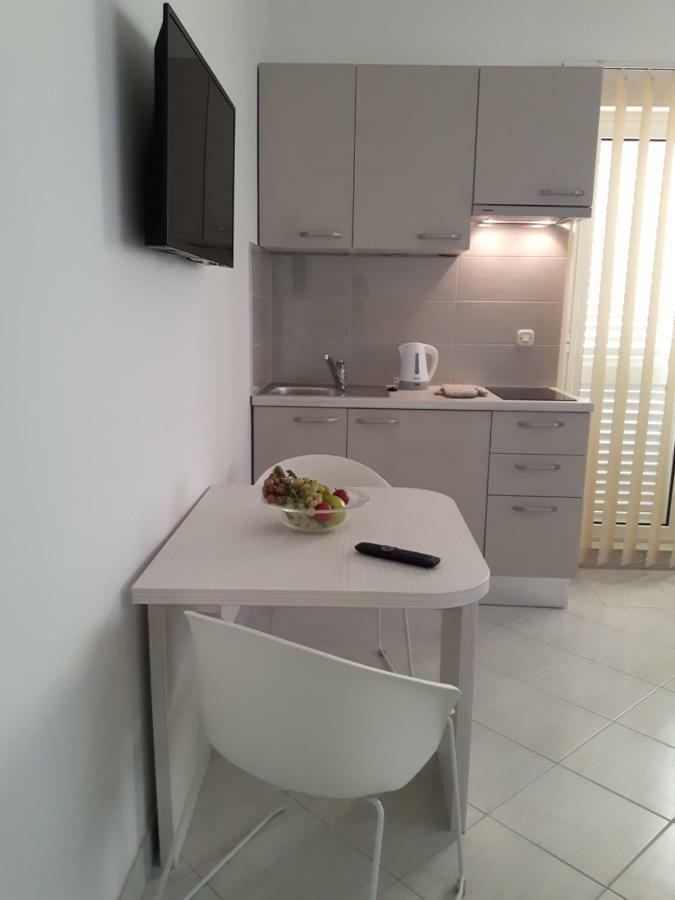 Apartments Nika Trogir Zewnętrze zdjęcie