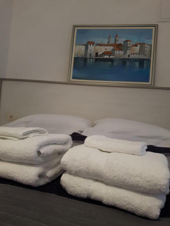 Apartments Nika Trogir Zewnętrze zdjęcie