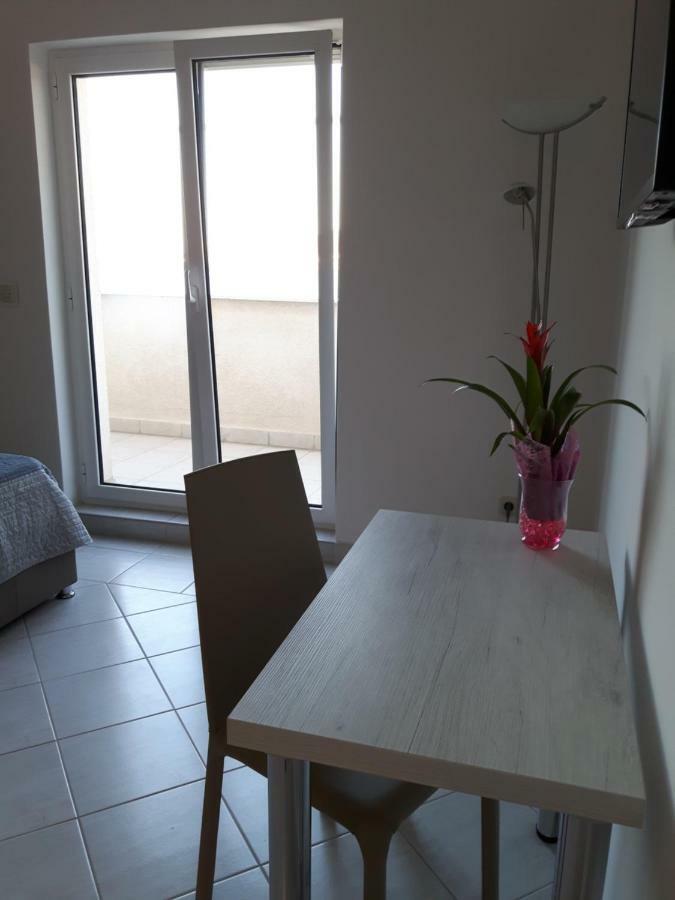 Apartments Nika Trogir Zewnętrze zdjęcie